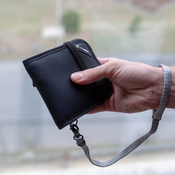 Portfel męski mały RFID Pacsafe V100 czarny