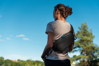 Biodrówka saszetka antykradzieżowa Pacsafe ECO - czarny z econylu