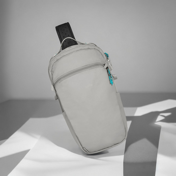 Plecak antykradzieżowy na jedno ramię Pacsafe ECO 12L - szary  z econylu