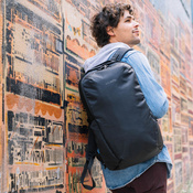 Plecak turystyczny antykradzieżowy na laptopa Pacsafe Vibe 25 l - czarny