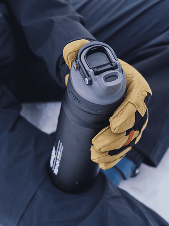 Termos z ustnikiem Free Flow Contigo 700ml - Czarny - powystawowy