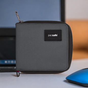 Portfel męski mały RFID Pacsafe - ciemnoszary