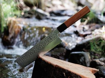 Nóż Nakiri do warzyw z grawerem Aka Tori ze stali damasceńskiej 7" - Tokyo Hammer