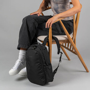 Plecak miejski antykradzieżowy Pacsafe V 16 L - czarny