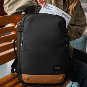 Plecak kabinowy antykradzieżowy Pacsafe Go 34 l - czarny