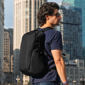 Plecak turystyczny antykradzieżowy na laptopa Pacsafe Vibe 24 l - czarny